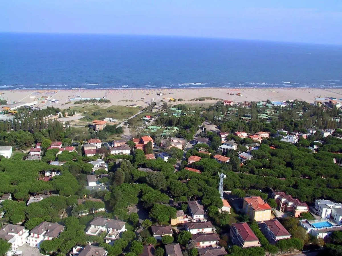 Apartment Acquamarina-4 By Interhome Rosapineta Italy