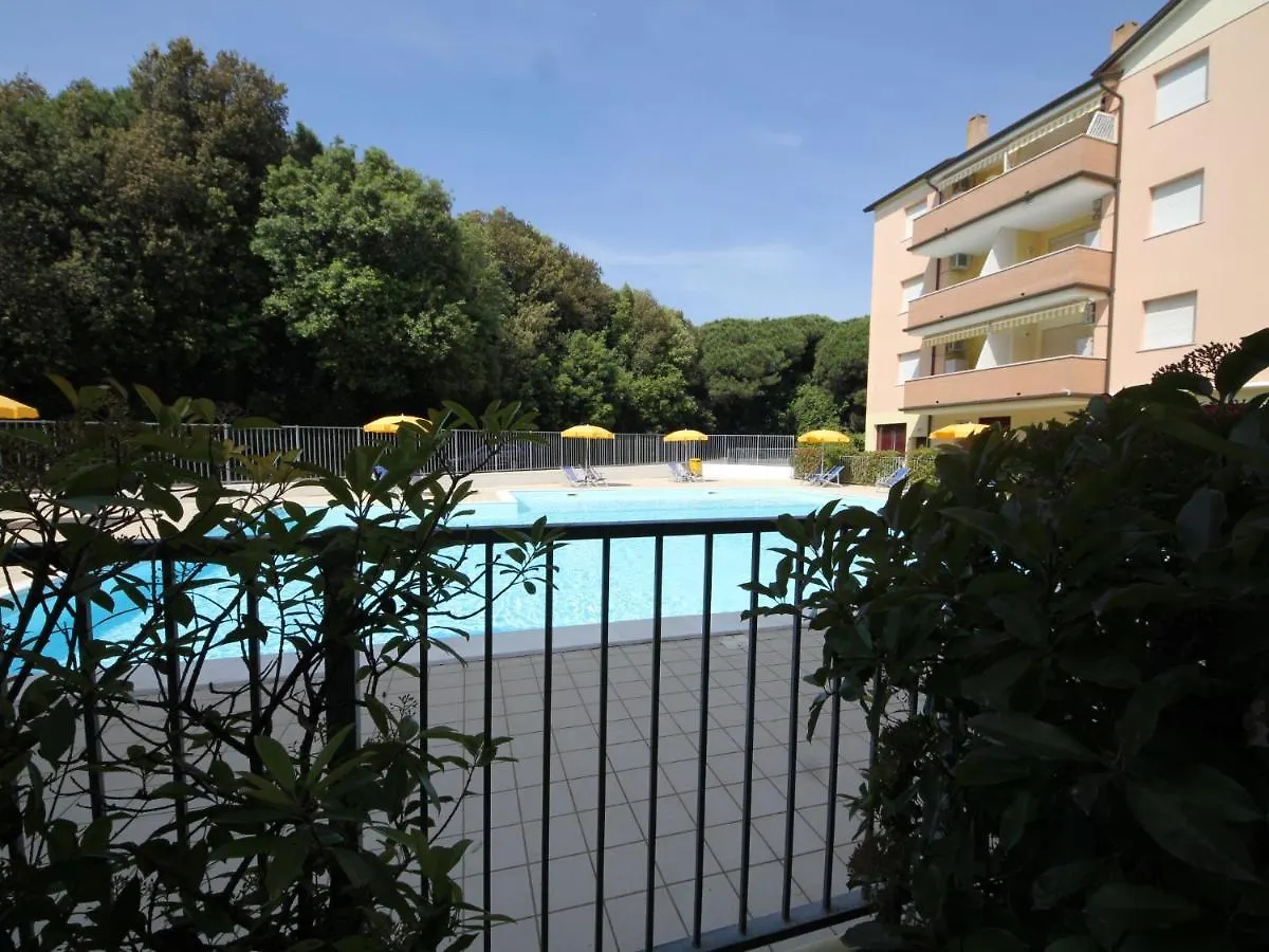 Apartment Acquamarina-4 By Interhome Rosapineta